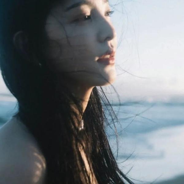 蓝眼圣诞老人